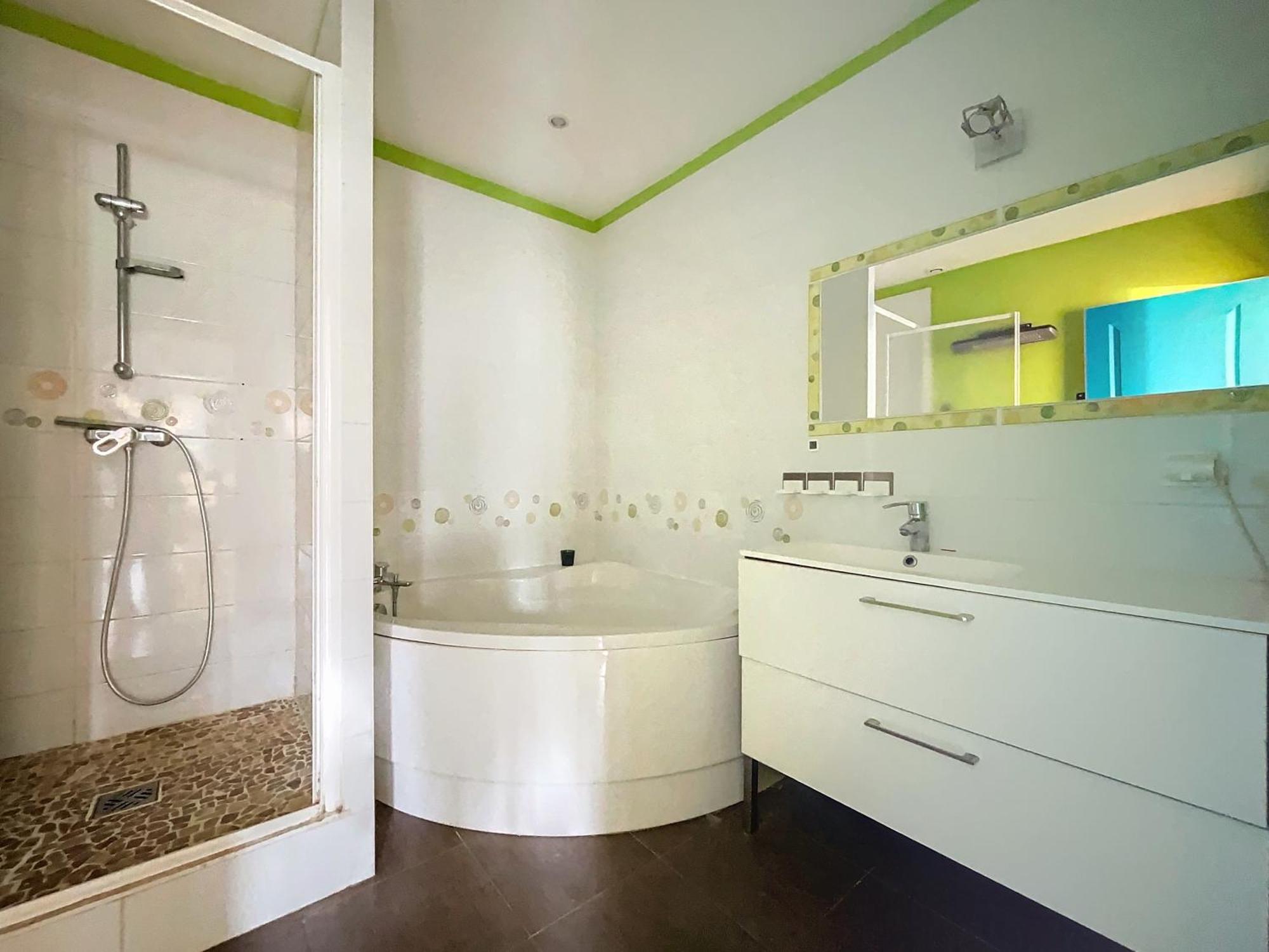 La Roue Libre 3 Chambres - 1Er Etage Au Centre Ville De L'Arbresle Eveux Eksteriør bilde